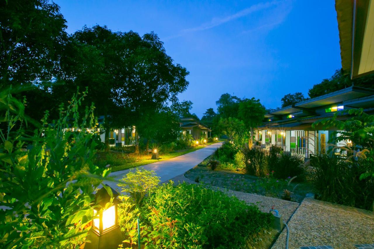 Loft Vintage Chalet Resort Ko Lanta Exterior foto